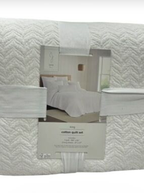Joie White King Cotton Quilt Set 106”x92”